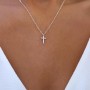 Ezüst nyaklánc kereszt Swarovski hatású kövekkel