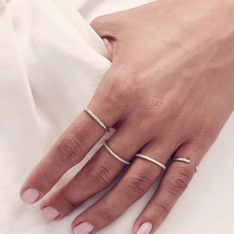 Ezüst gyűrű finom elhelyezésű fehér köbös cirkonium Swarovski 925 Trendy Collection Victoria Gold