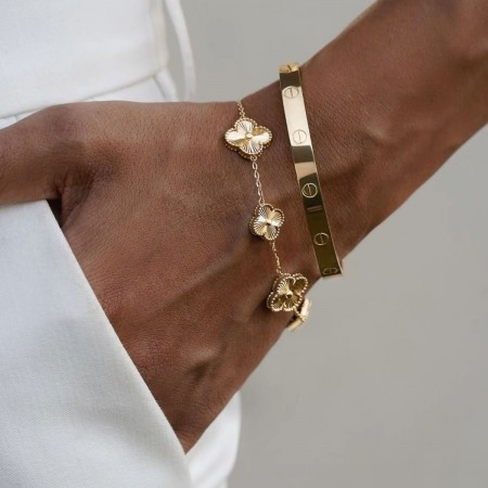 Arany karkötő Diamond Clover